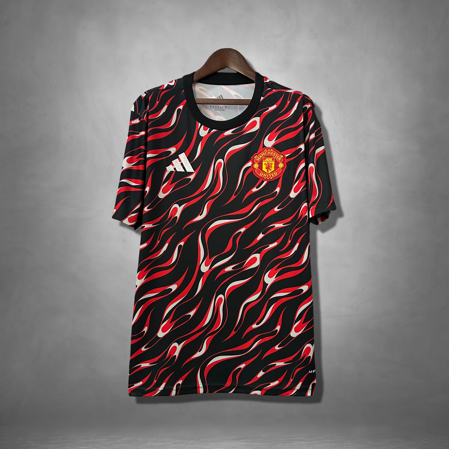 Manchester United "Lava Waves" Premium Kit