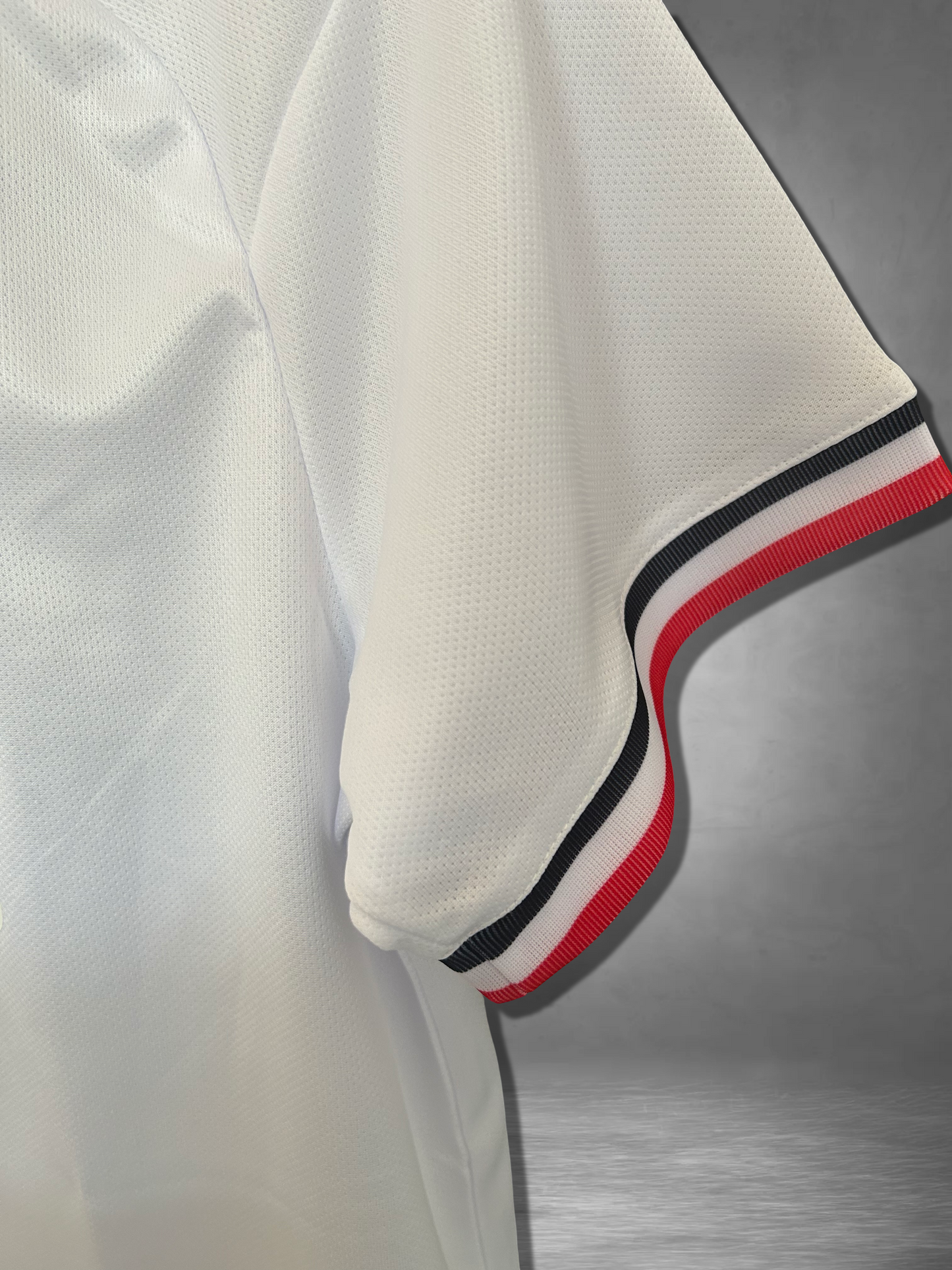 Manchester United "Old Trafford Bloom" Premium Kit