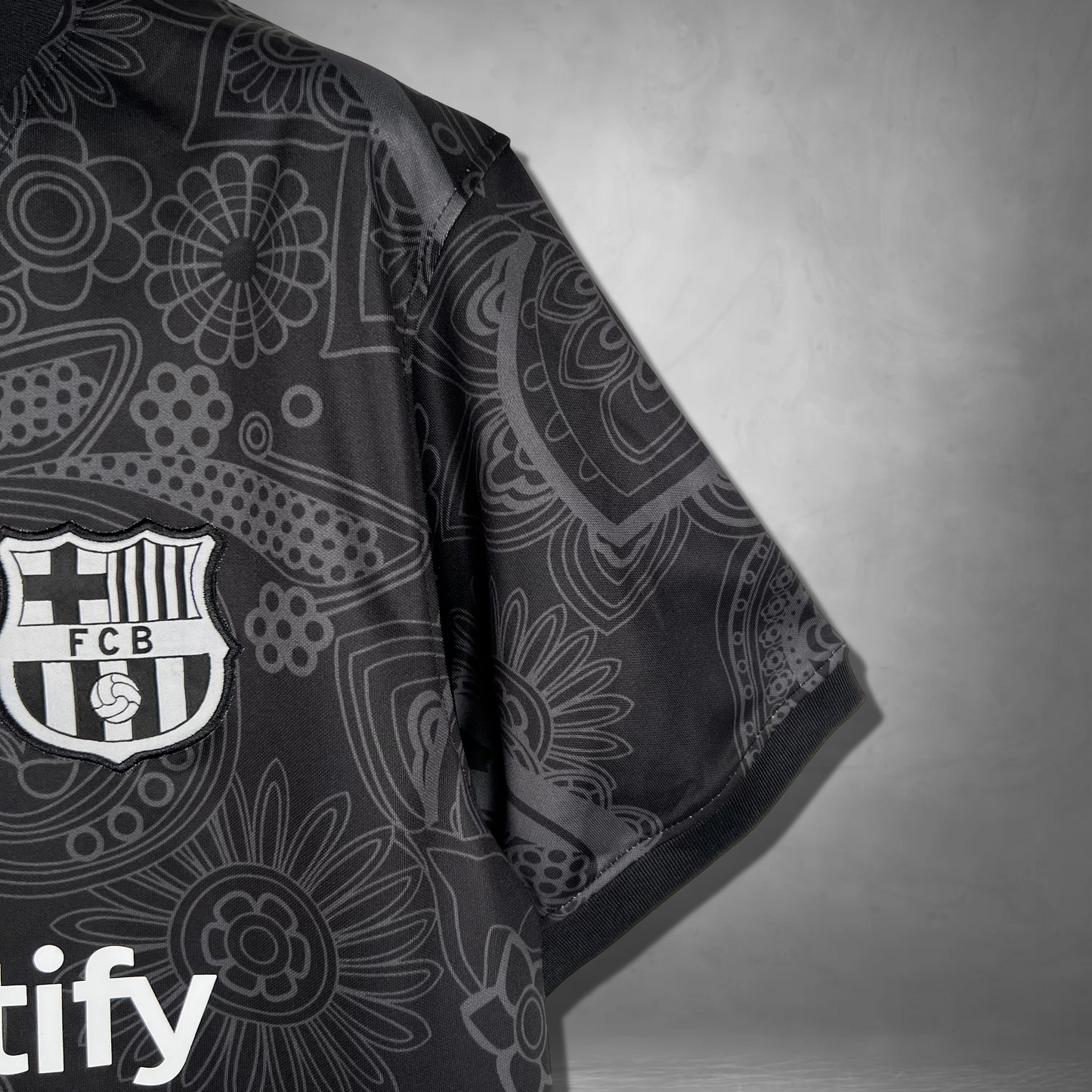 FC Barcelona "Noir Fleur" Premium Kit