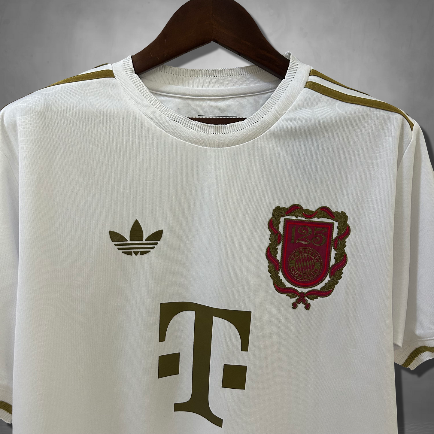 Bayern München 125 Anniversary White Premium Kit
