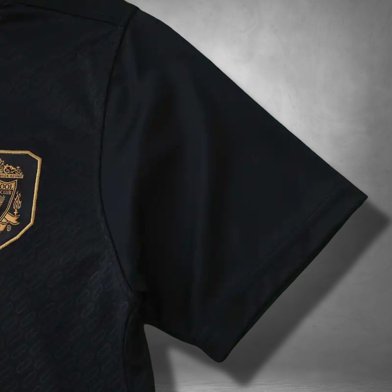Liverpool "2005 Tribute" Premium Kit