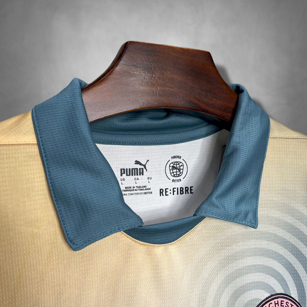 Manchester City "Definitely City" Premium Kit