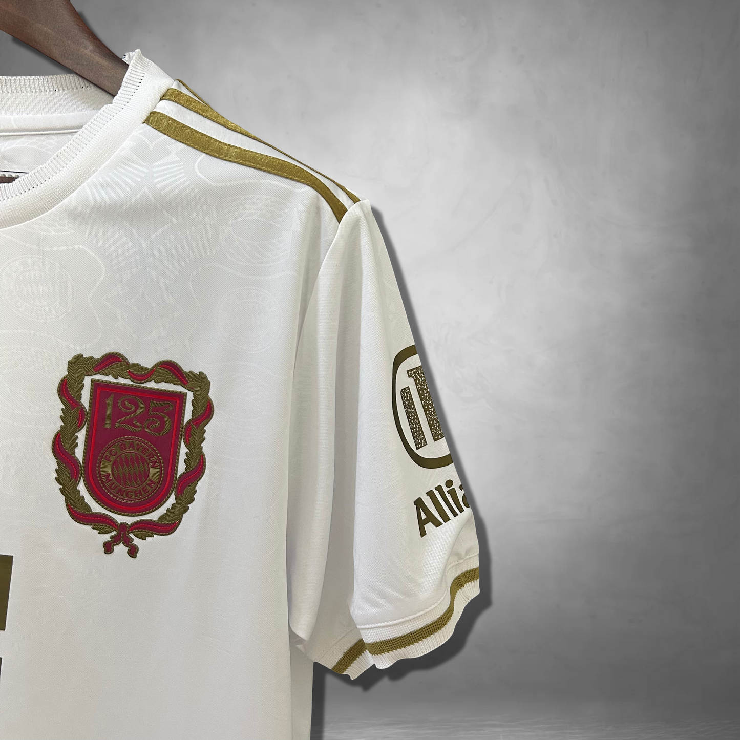 Bayern München 125 Anniversary White Premium Kit
