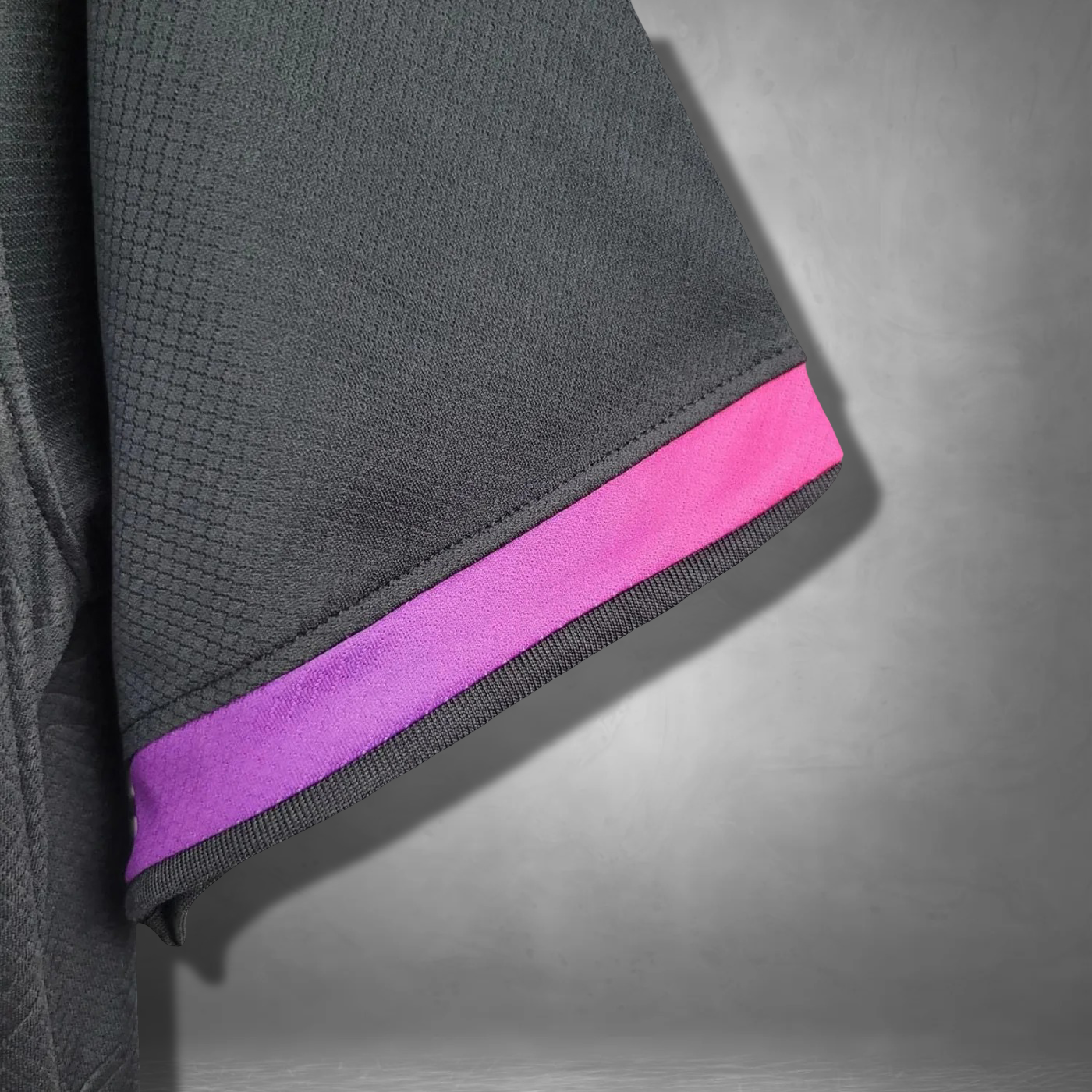 PSG "Paris Noir" Premium Kit