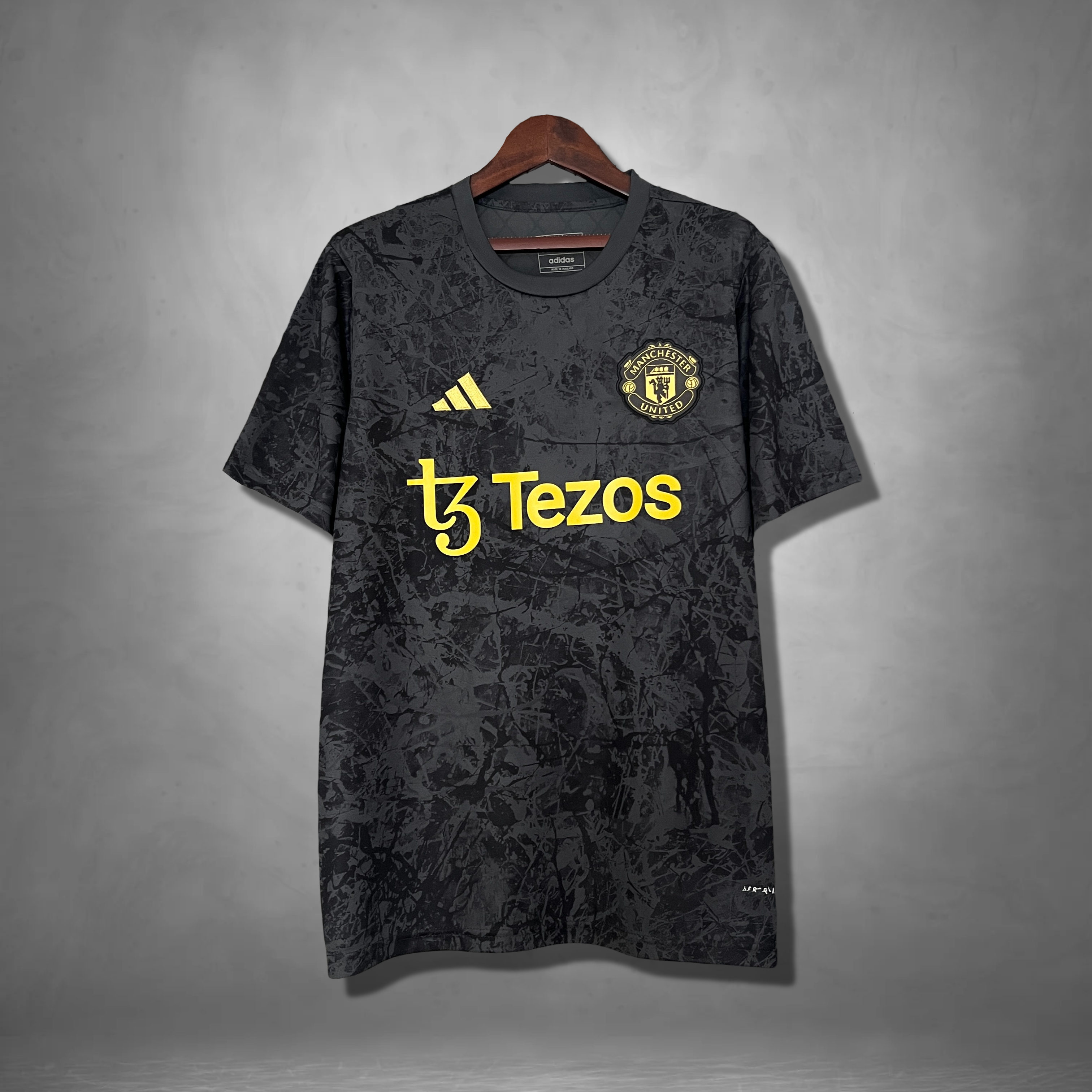 Manchester United X Stone Roses Premium Kit