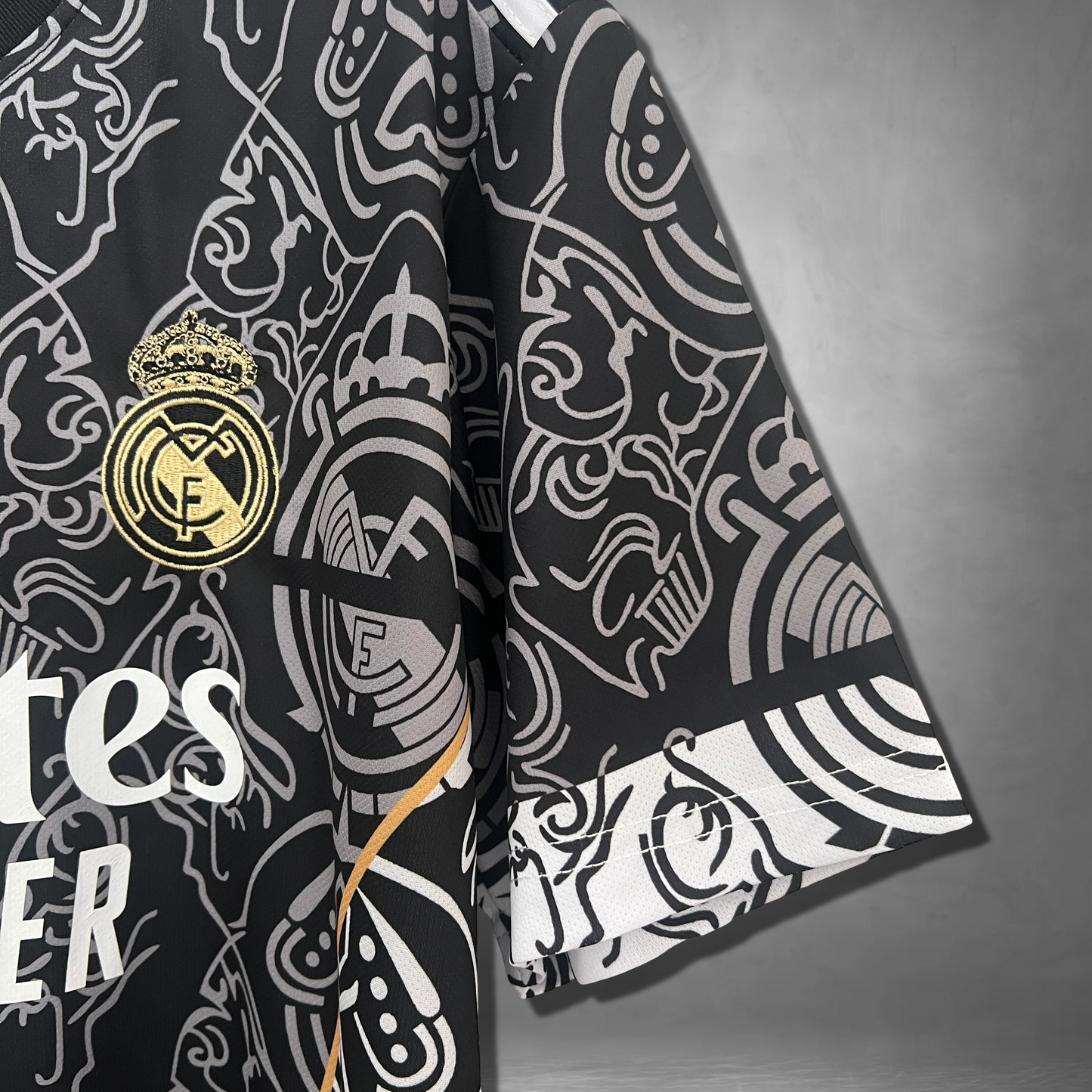 Real Madrid "Royalty" Premium Kit