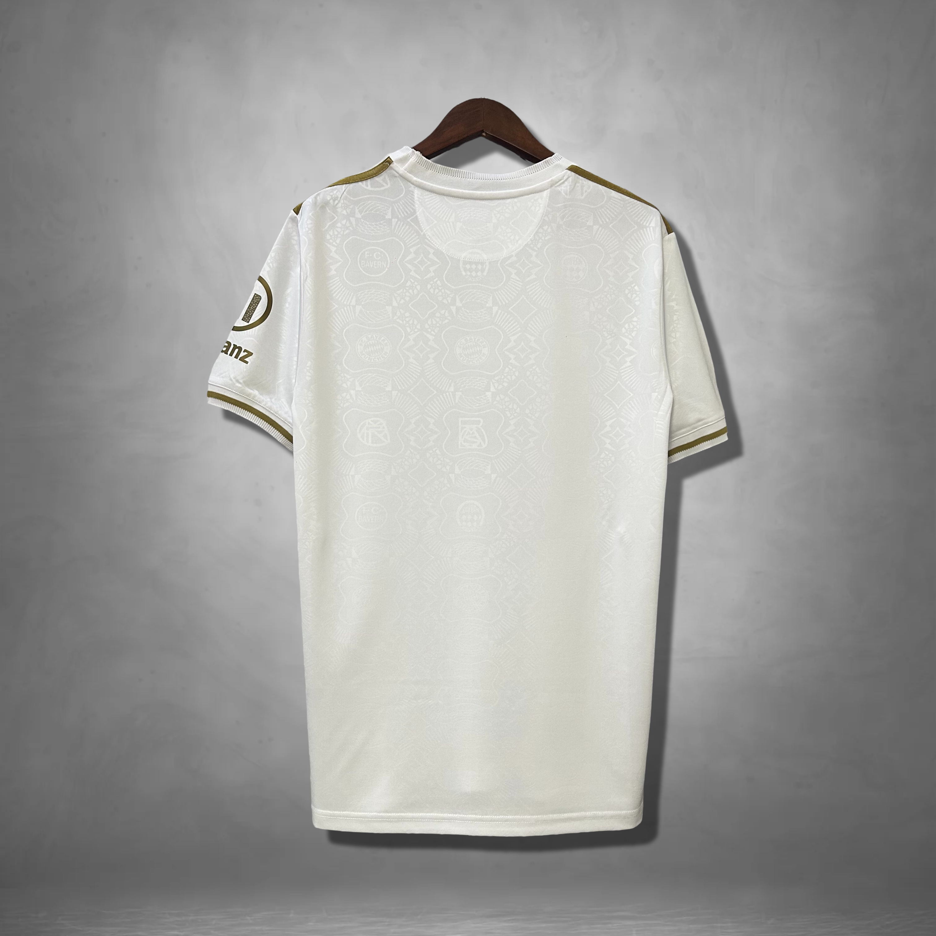 Bayern München 125 Anniversary White Premium Kit